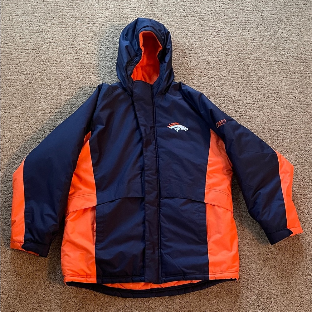 Kids size XL 18/20 Denver Broncos Puffer Jacket